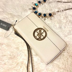 NWT Guess Wallet